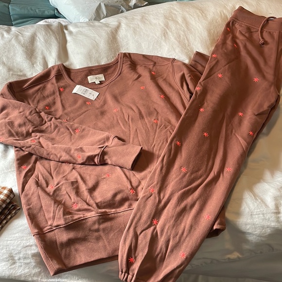 Lou & Grey Pants - Lou and Grey joggers with sun embroidery xxsp